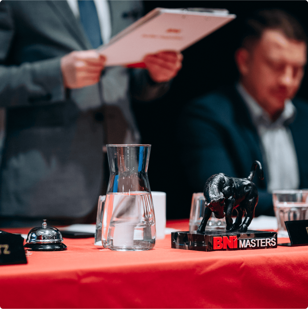 bni masters krakow spotkanie grupy przemowienie - BNI Masters Kraków - Networking i Spotkania Biznesowe